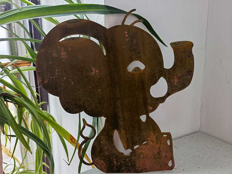 <h3>The Rusty Garden - Unique and high quality steel art</h3>
